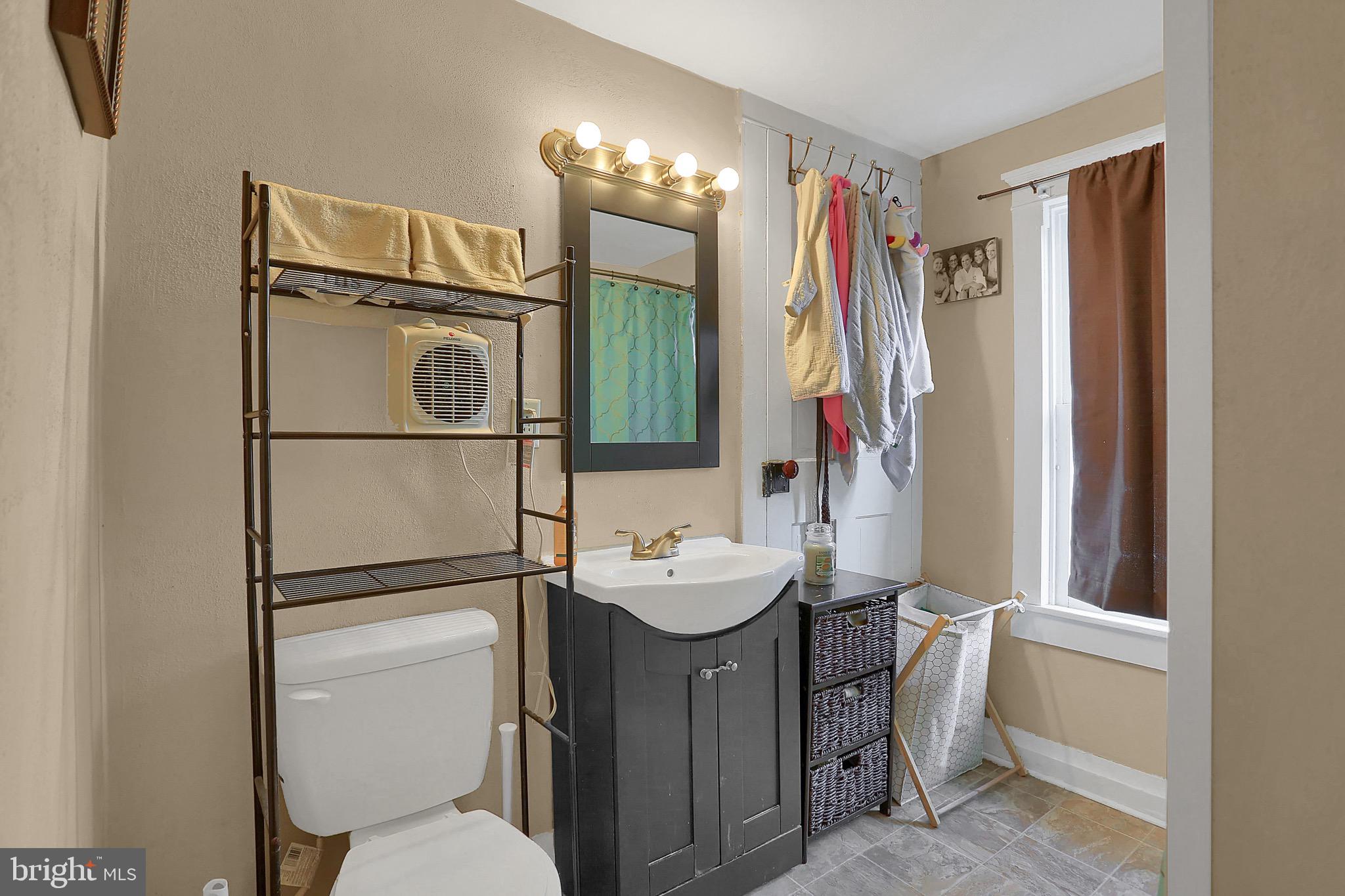 896 Baltimore Street Hanover, PA 17331 - Photo 12 of 22 Gallery Image 12