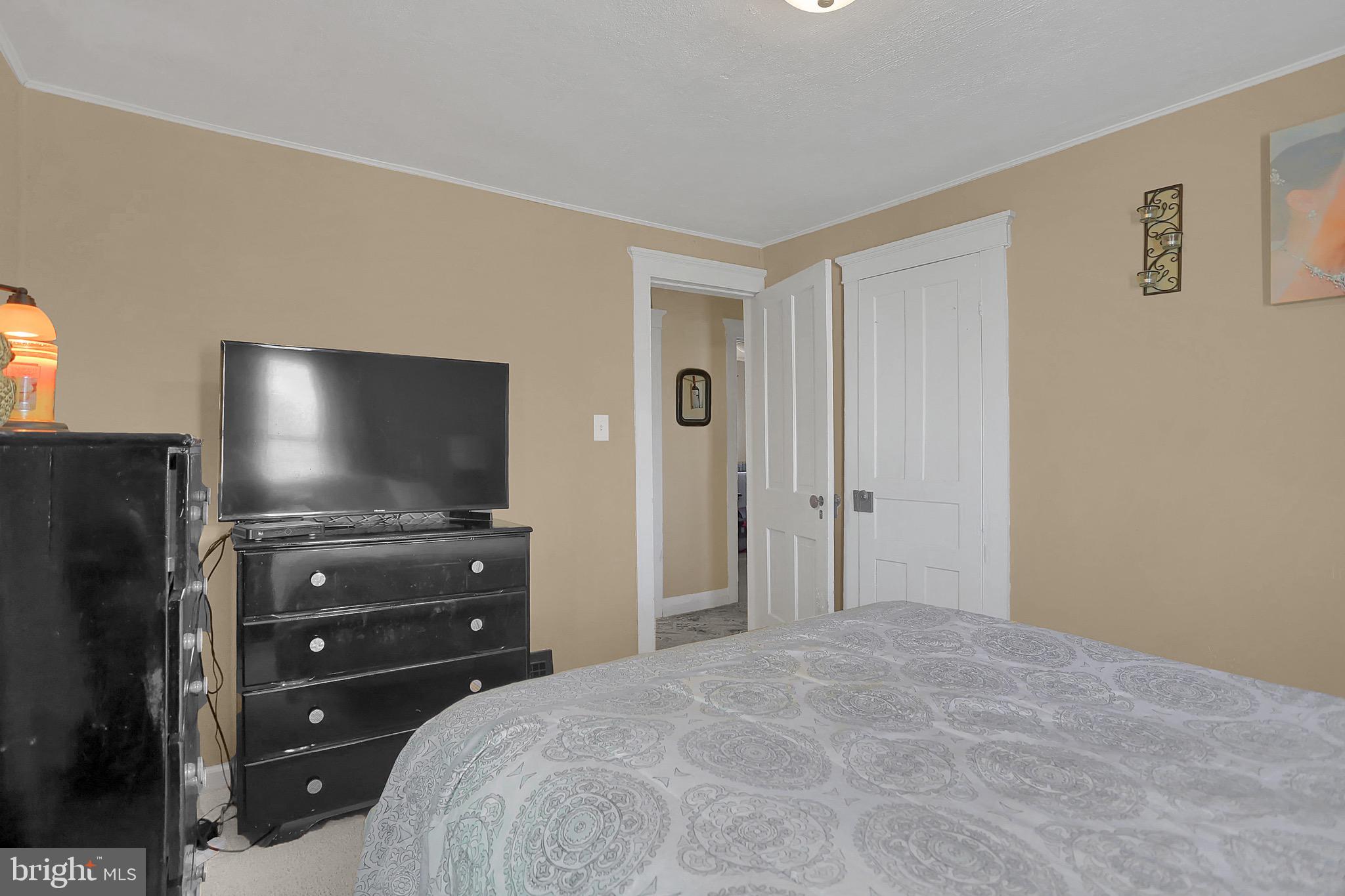 896 Baltimore Street Hanover, PA 17331 - Photo 16 of 22 Gallery Image 16