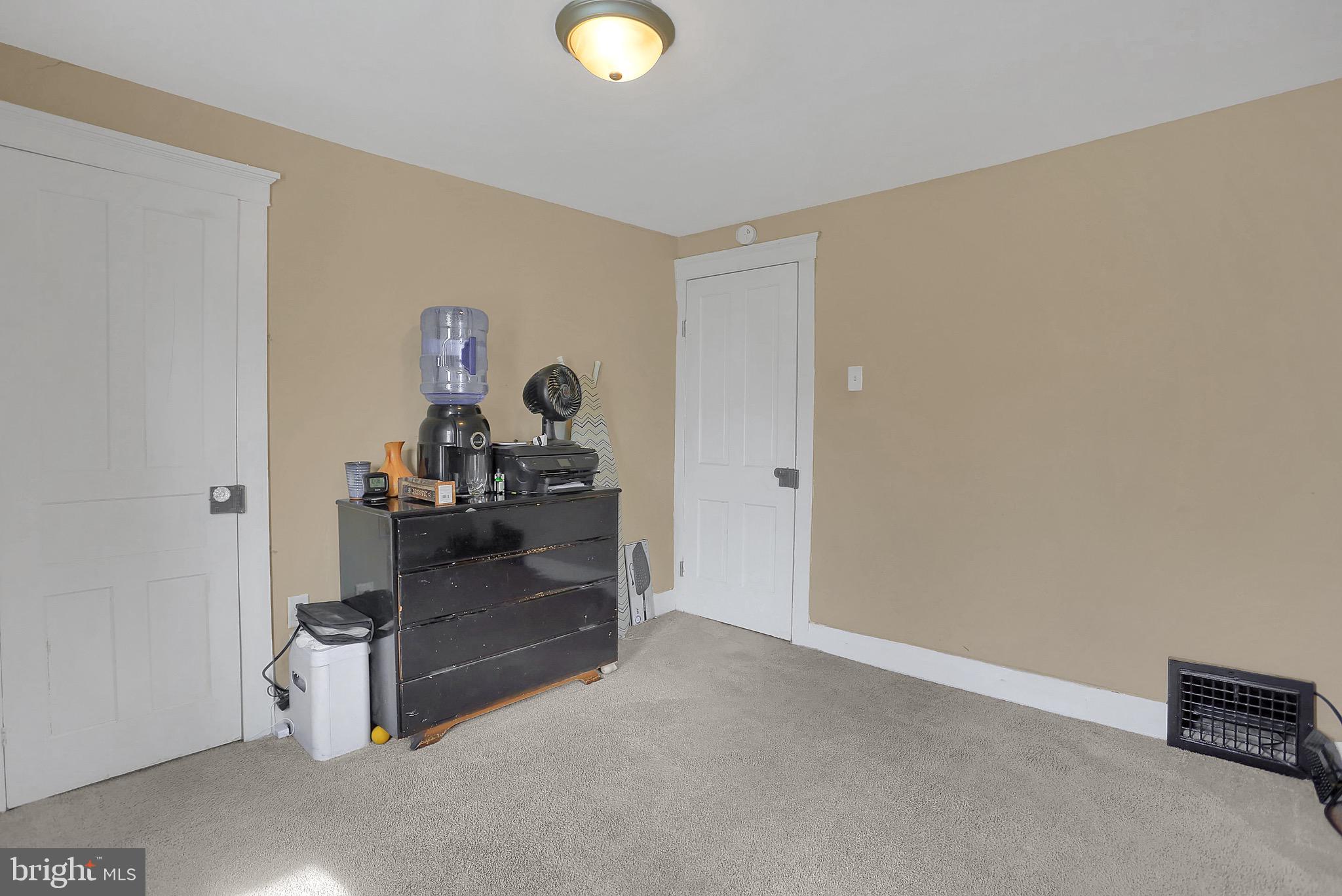 896 Baltimore Street Hanover, PA 17331 - Photo 5 of 22 Gallery Image 5