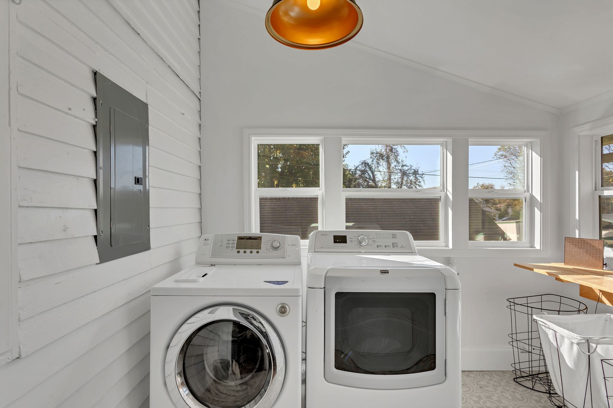 105 3rd Avenue Columbia, TN 38401 - Photo 19 of 21 a view of a hallway with washer and dryer