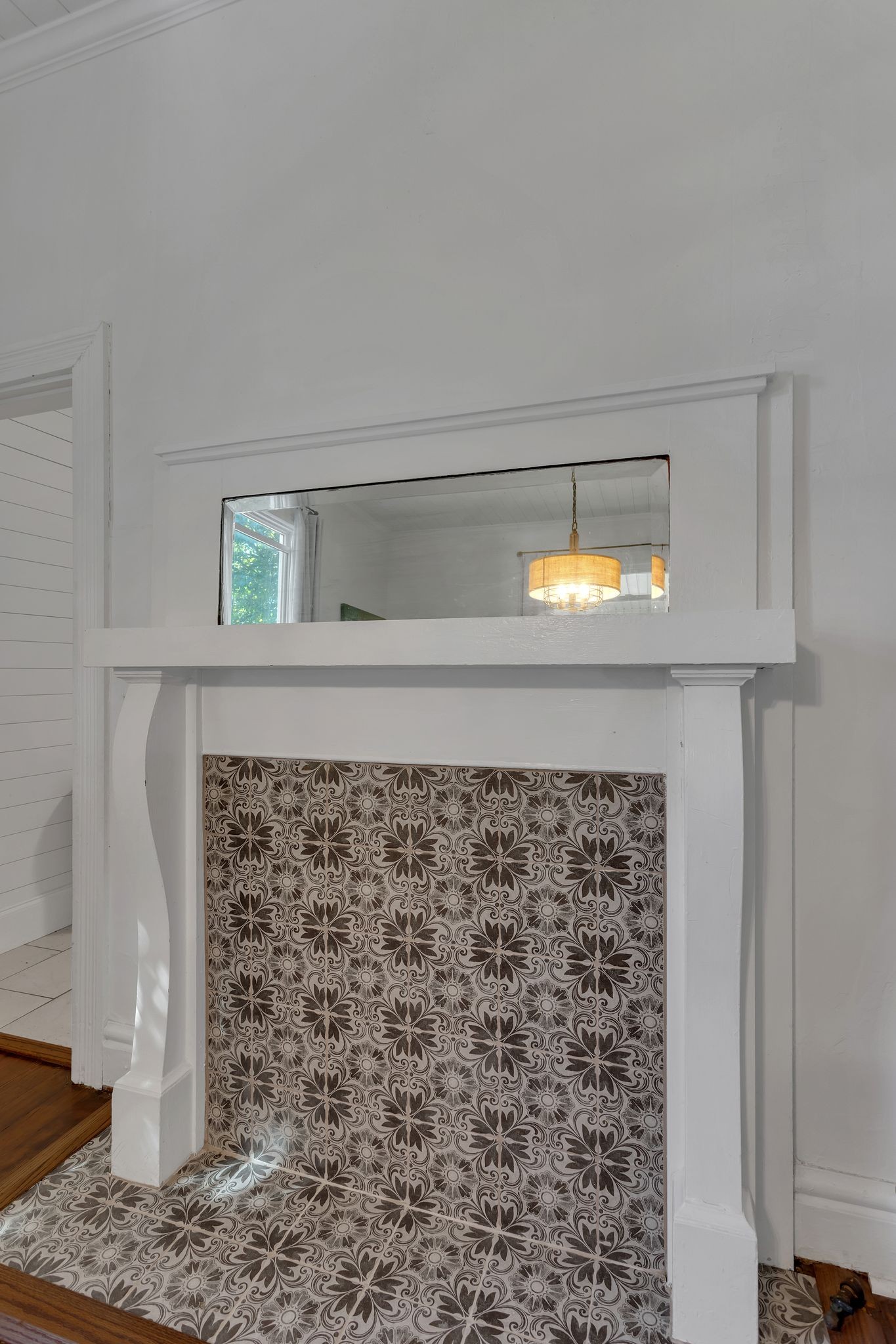 105 3rd Avenue Columbia, TN 38401 - Photo 8 of 21 a bathroom with a shower and a sink