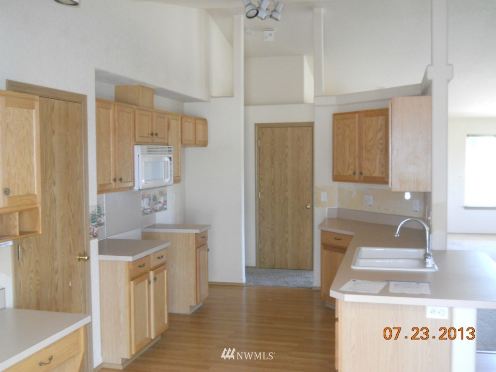 9500 181st Way Southwest Rochester, WA 98579 - Photo 11 of 15