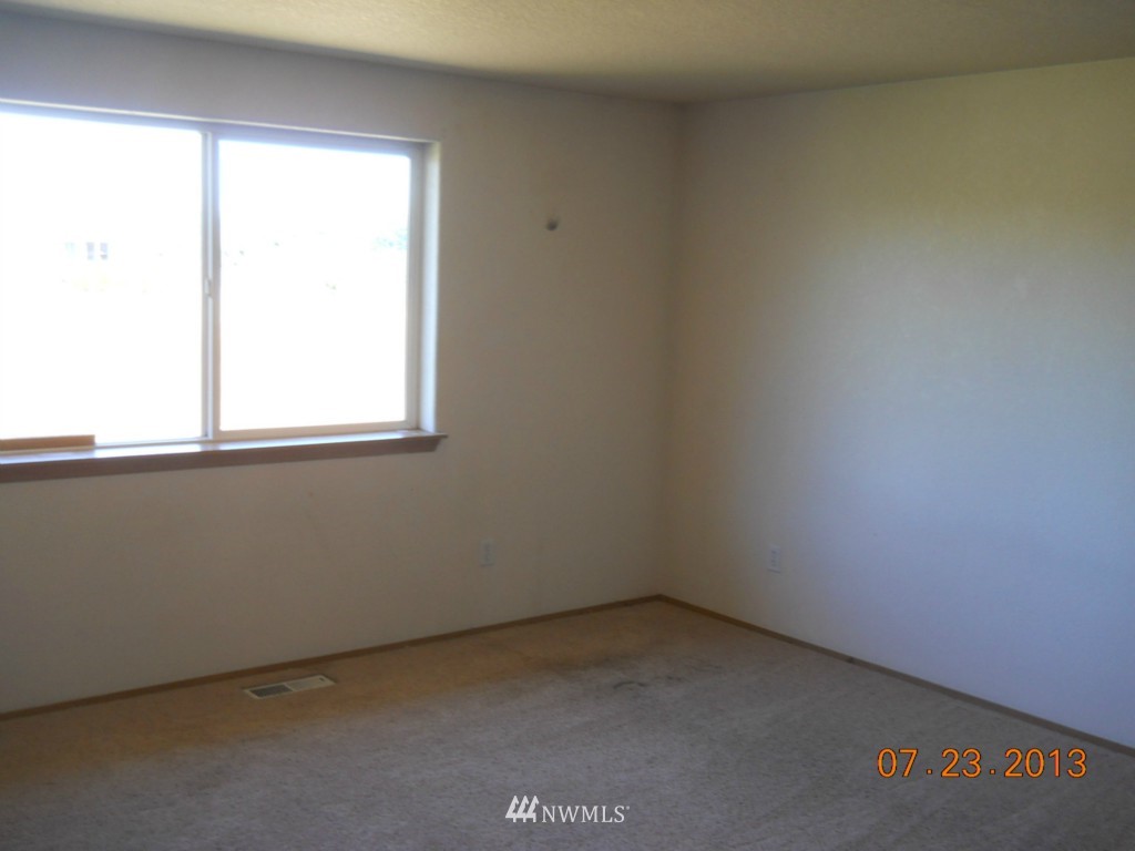 9500 181st Way Southwest Rochester, WA 98579 - Photo 13 of 15