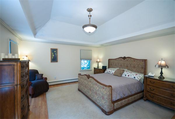 25 Liberty Avenue Lexington, MA 02420 - Photo 16 of 29