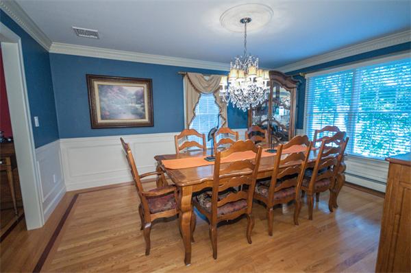 25 Liberty Avenue Lexington, MA 02420 - Photo 4 of 29