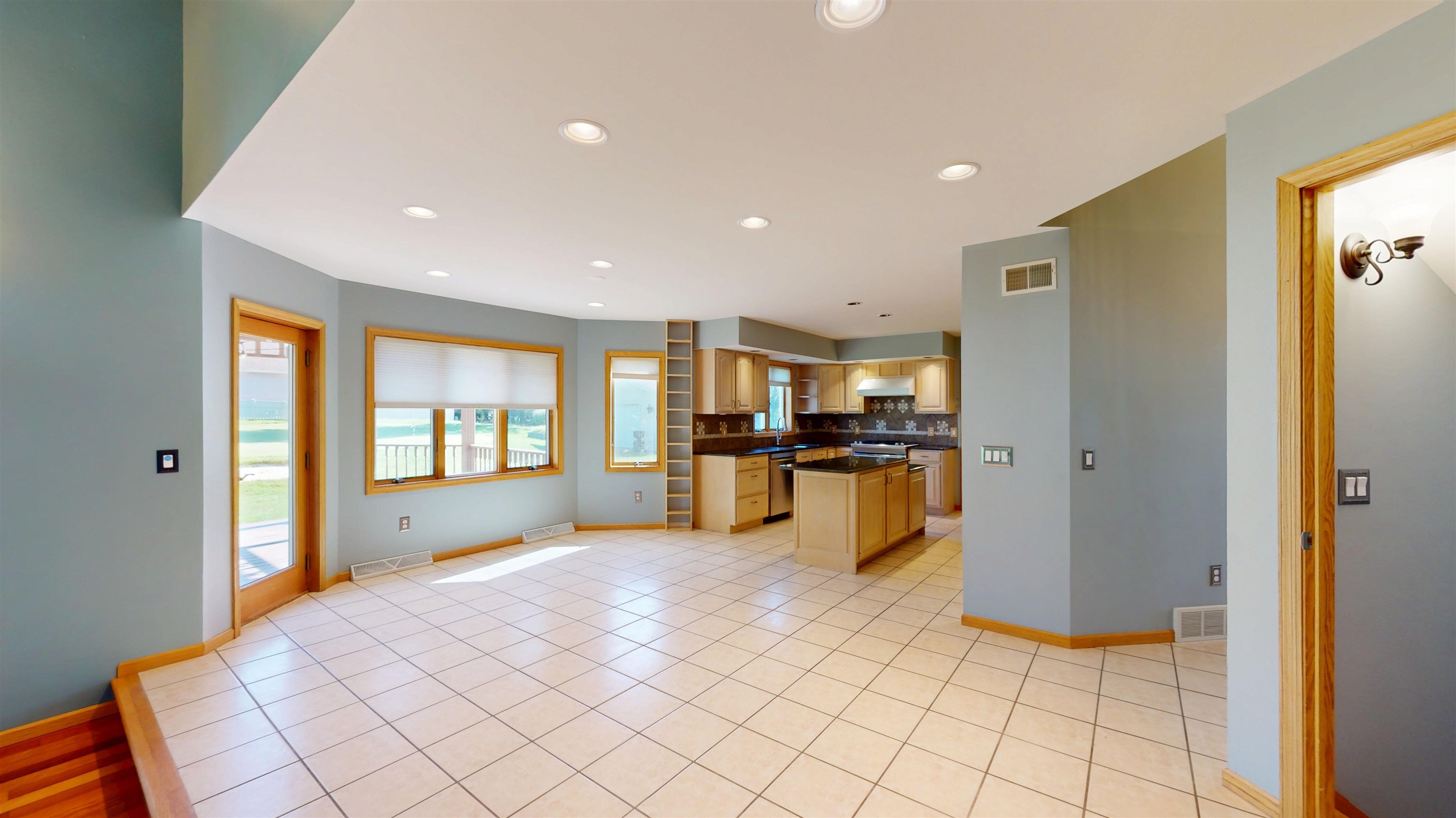 2112 West 3rd Street Marshfield, WI 54449 - Photo 28 of 60