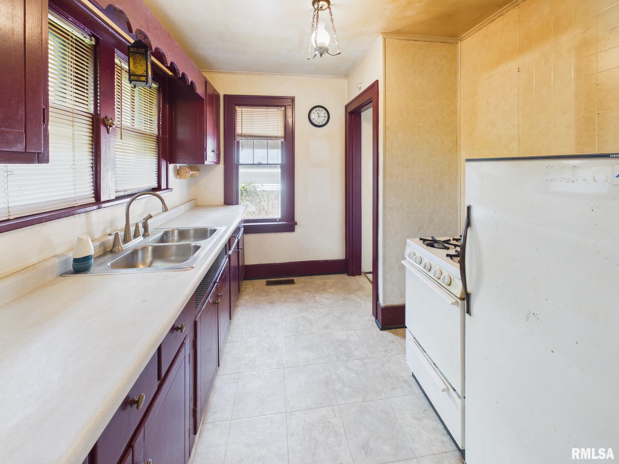 2229 South 6th Street Springfield, IL 62703 - Photo 14 of 19 Gallery Image 14