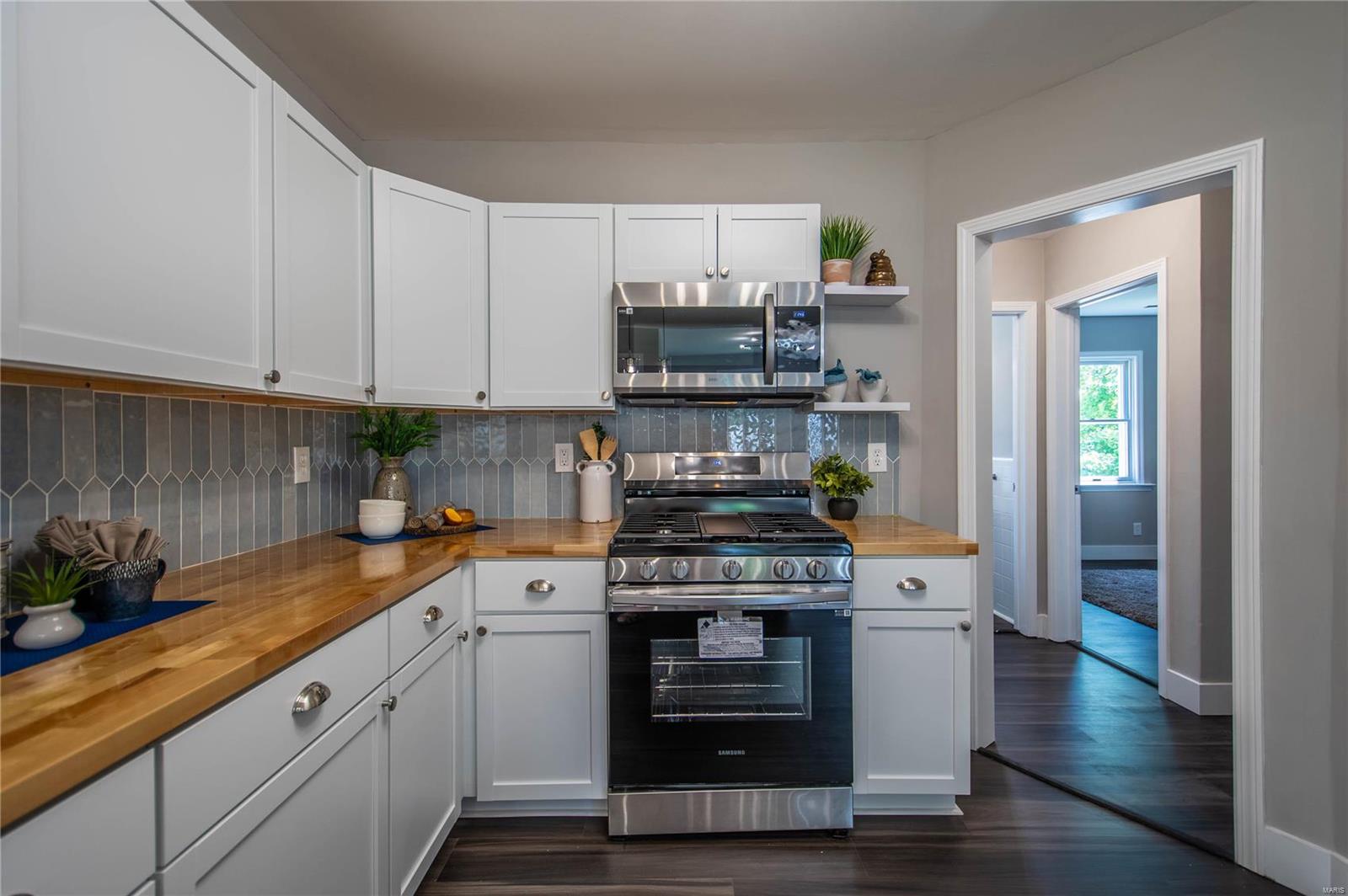 9509 MacKenzie Road St. Louis, MO 63123 - Photo 17 of 44 Gallery Image 17