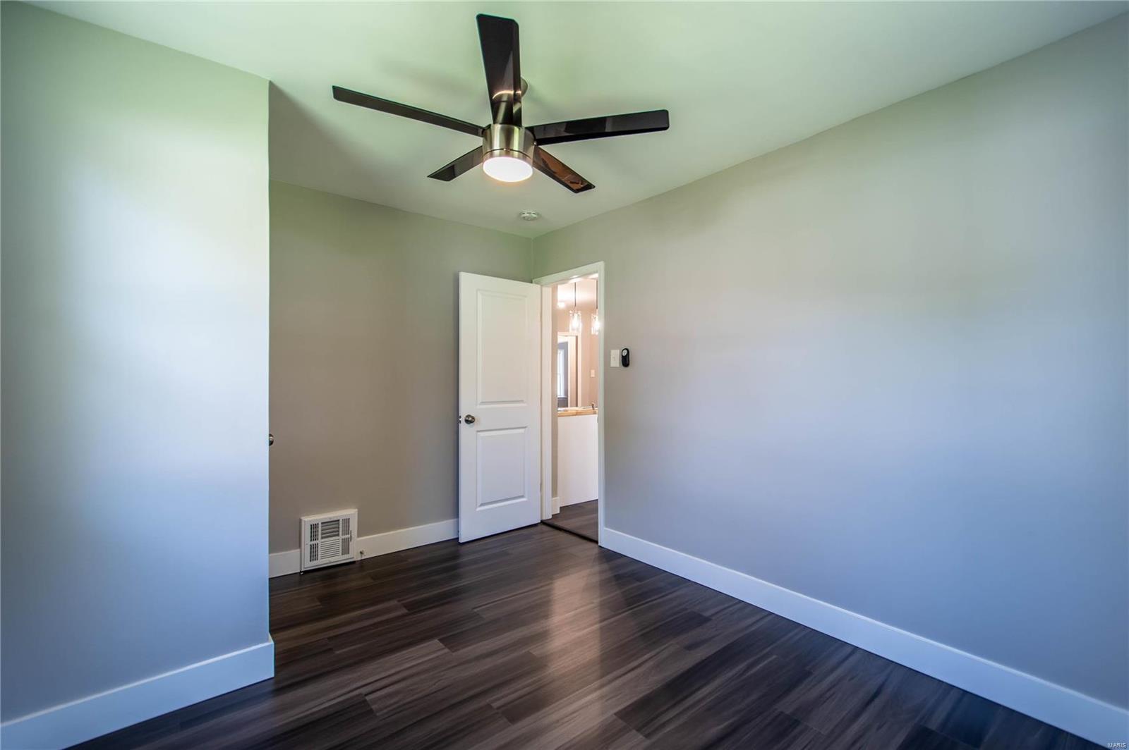 9509 MacKenzie Road St. Louis, MO 63123 - Photo 27 of 44 Gallery Image 27