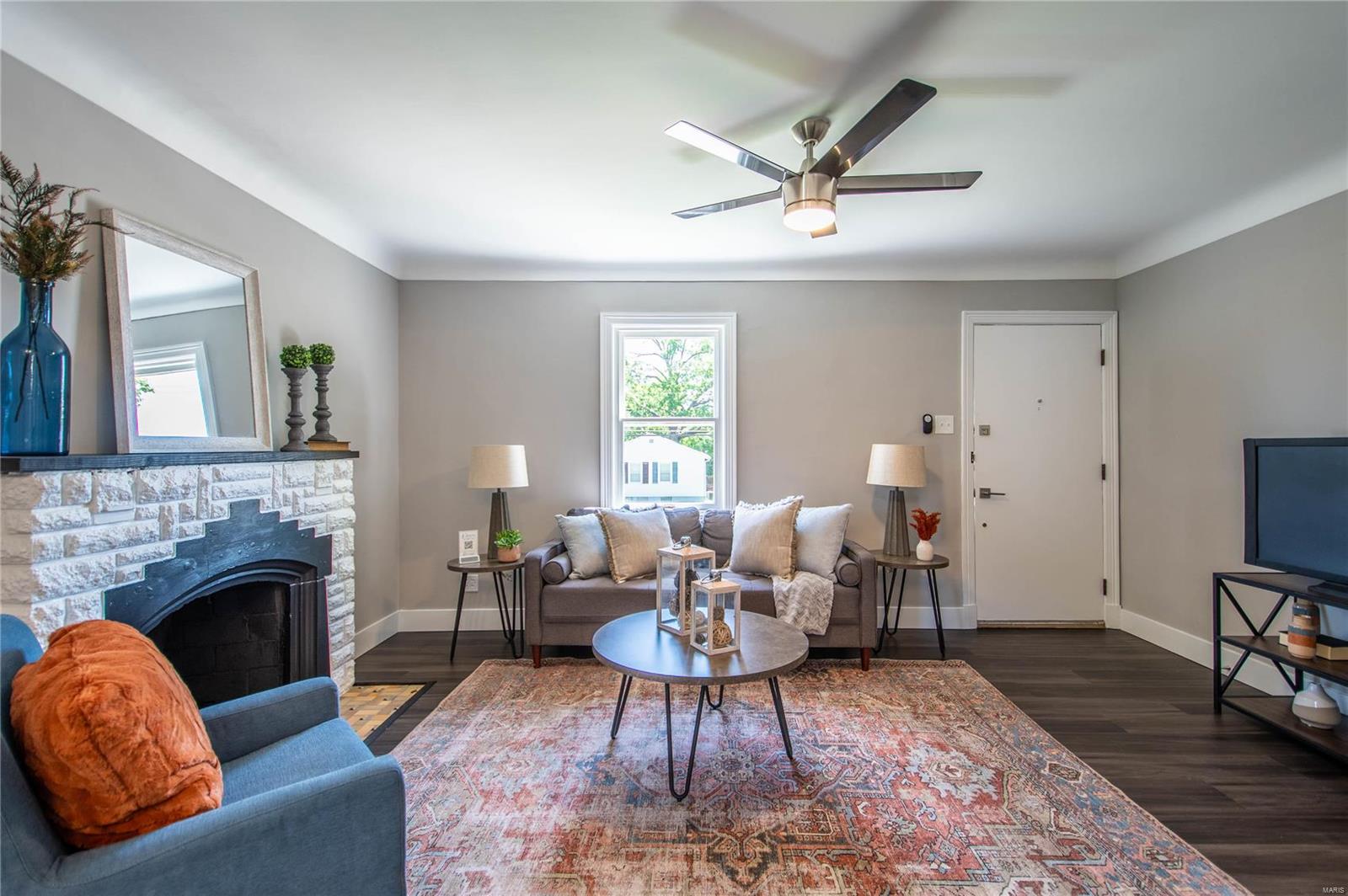 9509 MacKenzie Road St. Louis, MO 63123 - Photo 9 of 44 Gallery Image 9