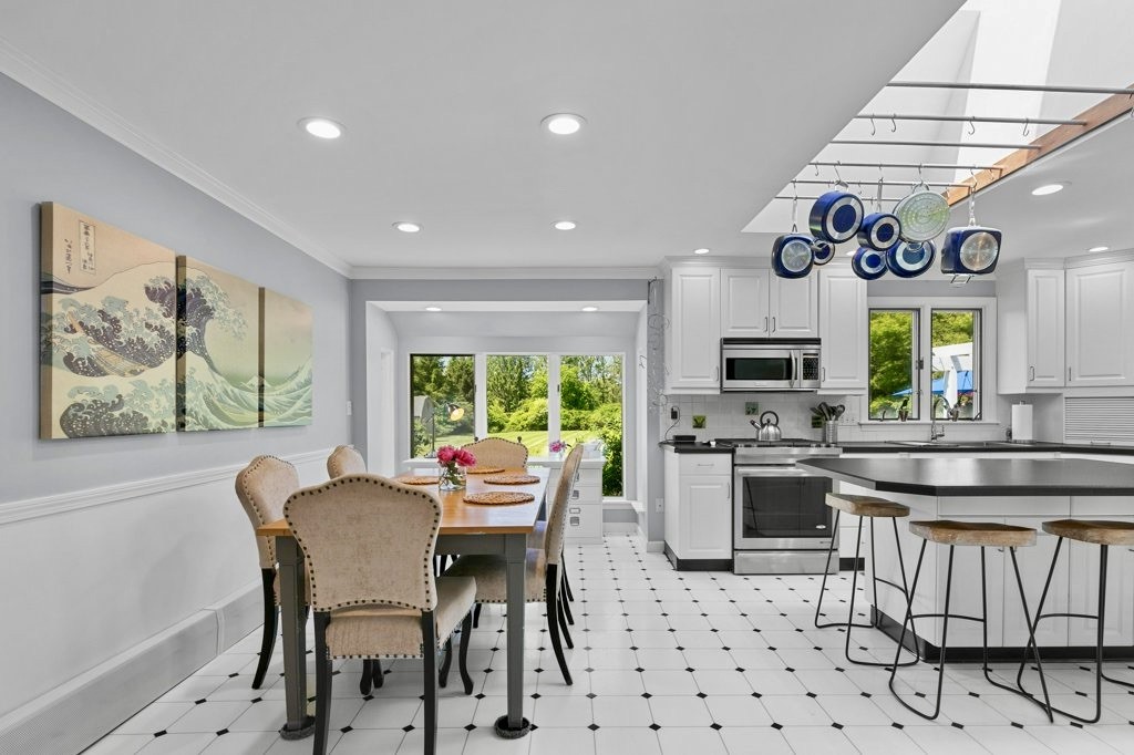 41 Peckham Road Little Compton, RI 02837 - Photo 12 of 50