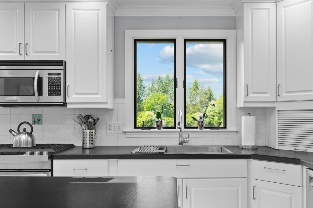 41 Peckham Road Little Compton, RI 02837 - Photo 8 of 50