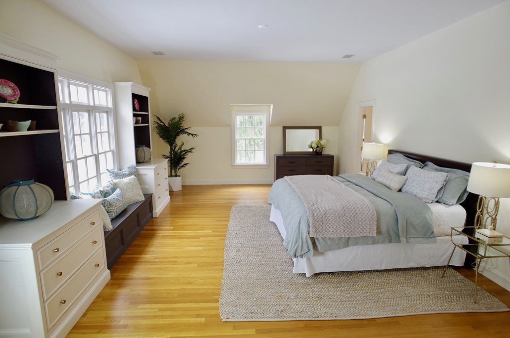 15 Glen Brook Road Wellesley, MA 02481 - Photo 14 of 24 Gallery Image 14