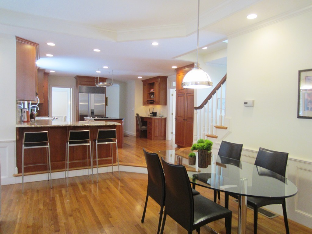 15 Glen Brook Road Wellesley, MA 02481 - Photo 8 of 24 Gallery Image 8