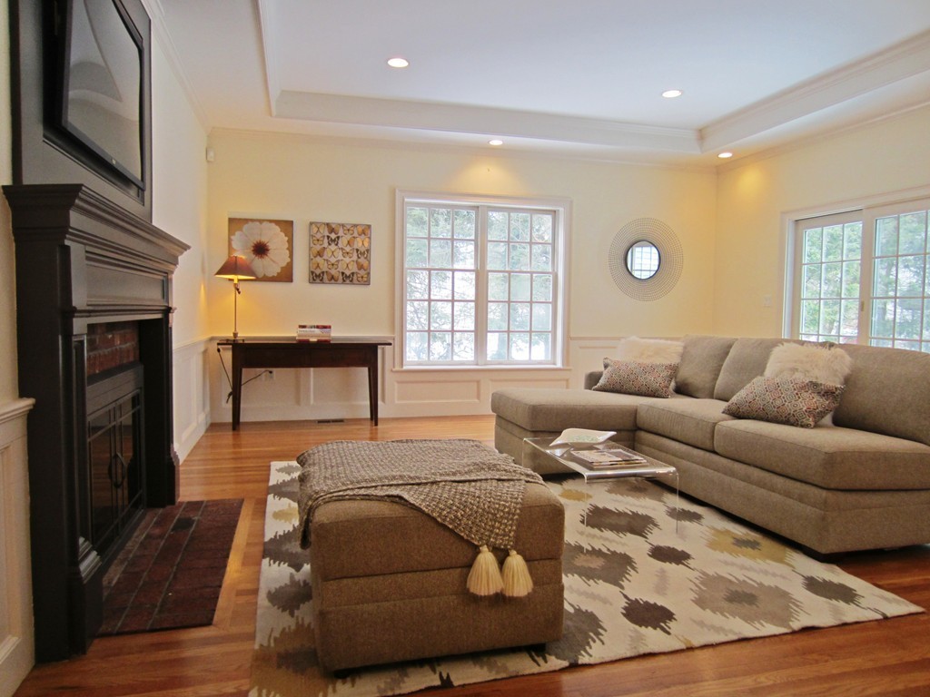 15 Glen Brook Road Wellesley, MA 02481 - Photo 9 of 24 Gallery Image 9