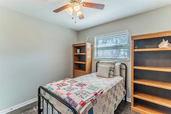 $1,900 | 708 North Stewart Street, Azle, TX 76020