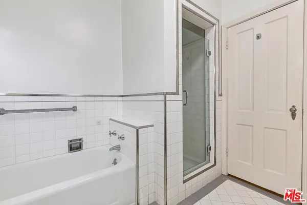 $3,650 | 441 1/2 South Palm Drive, Beverly Hills, CA 90212