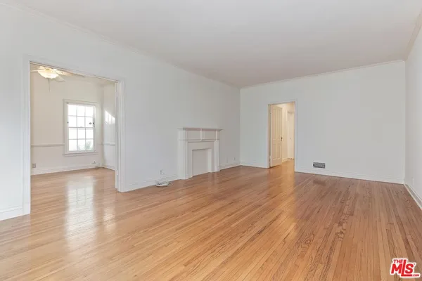 $3,650 | 441 1/2 South Palm Drive, Beverly Hills, CA 90212