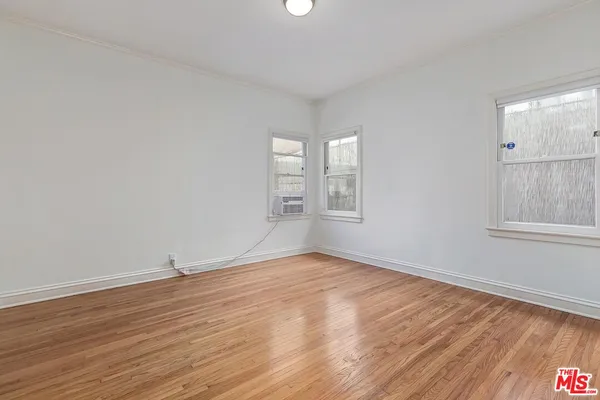 $3,650 | 441 1/2 South Palm Drive, Beverly Hills, CA 90212