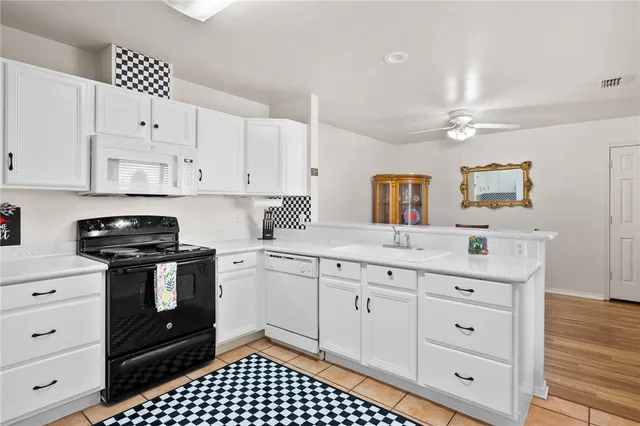 $244,900 | 102 Sugar Creek Drive, Rockport, TX 78382