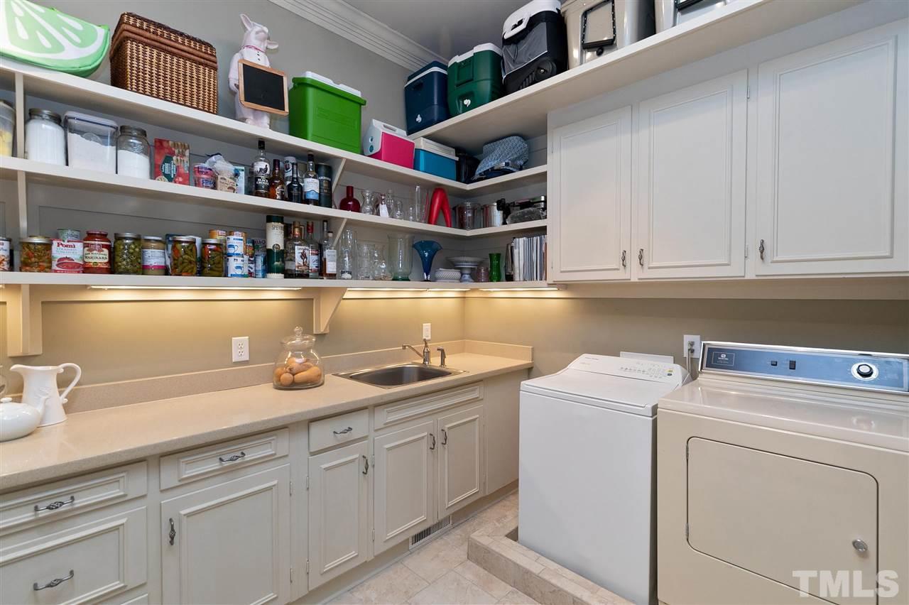 1317 Briarpatch Lane Raleigh, NC 27615 - Photo 14 of 30 Gallery Image 14