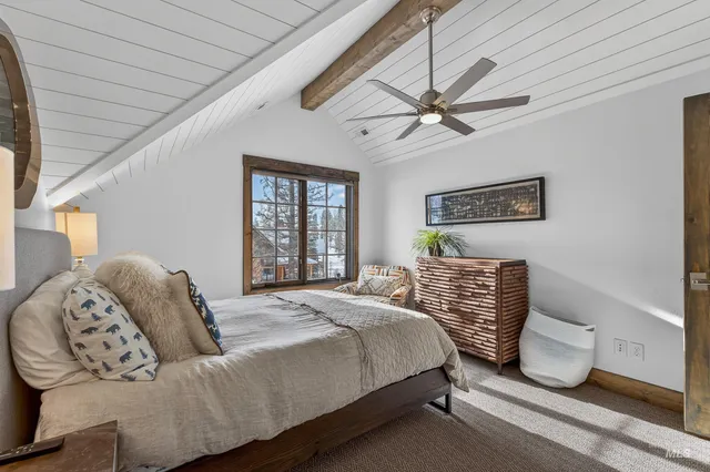 $1,195,000 | 71 Golden Bar Court, Donnelly, ID 83615