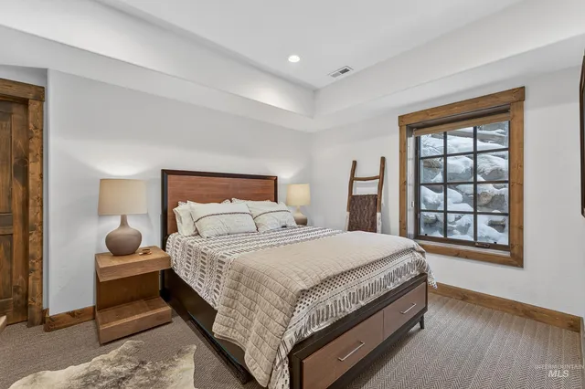 $1,195,000 | 71 Golden Bar Court, Donnelly, ID 83615