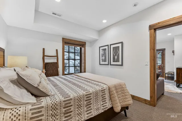 $1,195,000 | 71 Golden Bar Court, Donnelly, ID 83615