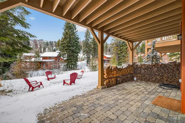 $1,195,000 | 71 Golden Bar Court, Donnelly, ID 83615