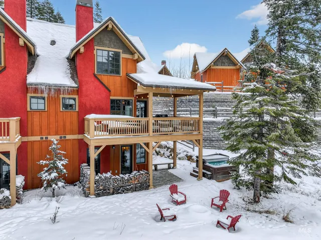 $1,195,000 | 71 Golden Bar Court, Donnelly, ID 83615