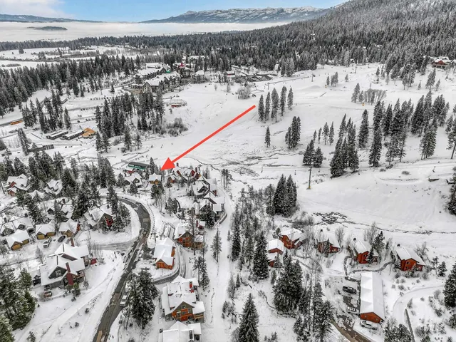 $1,195,000 | 71 Golden Bar Court, Donnelly, ID 83615