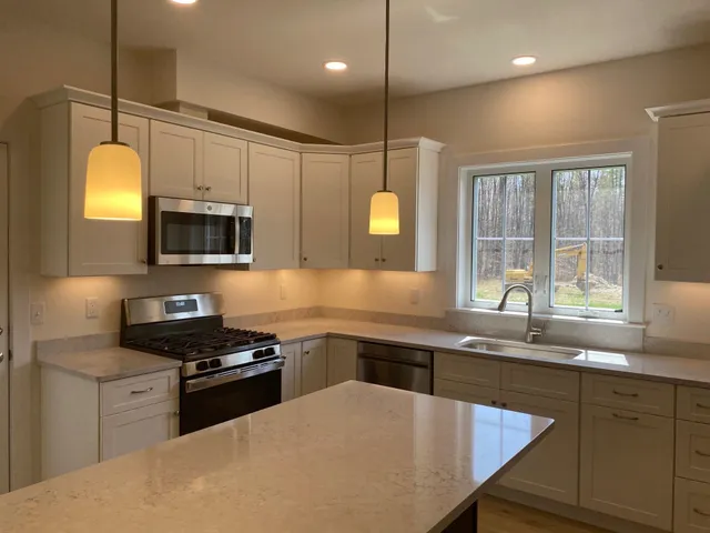 $714,900 | 262 Hendee Lane, Unit 6, Jericho, VT 05465