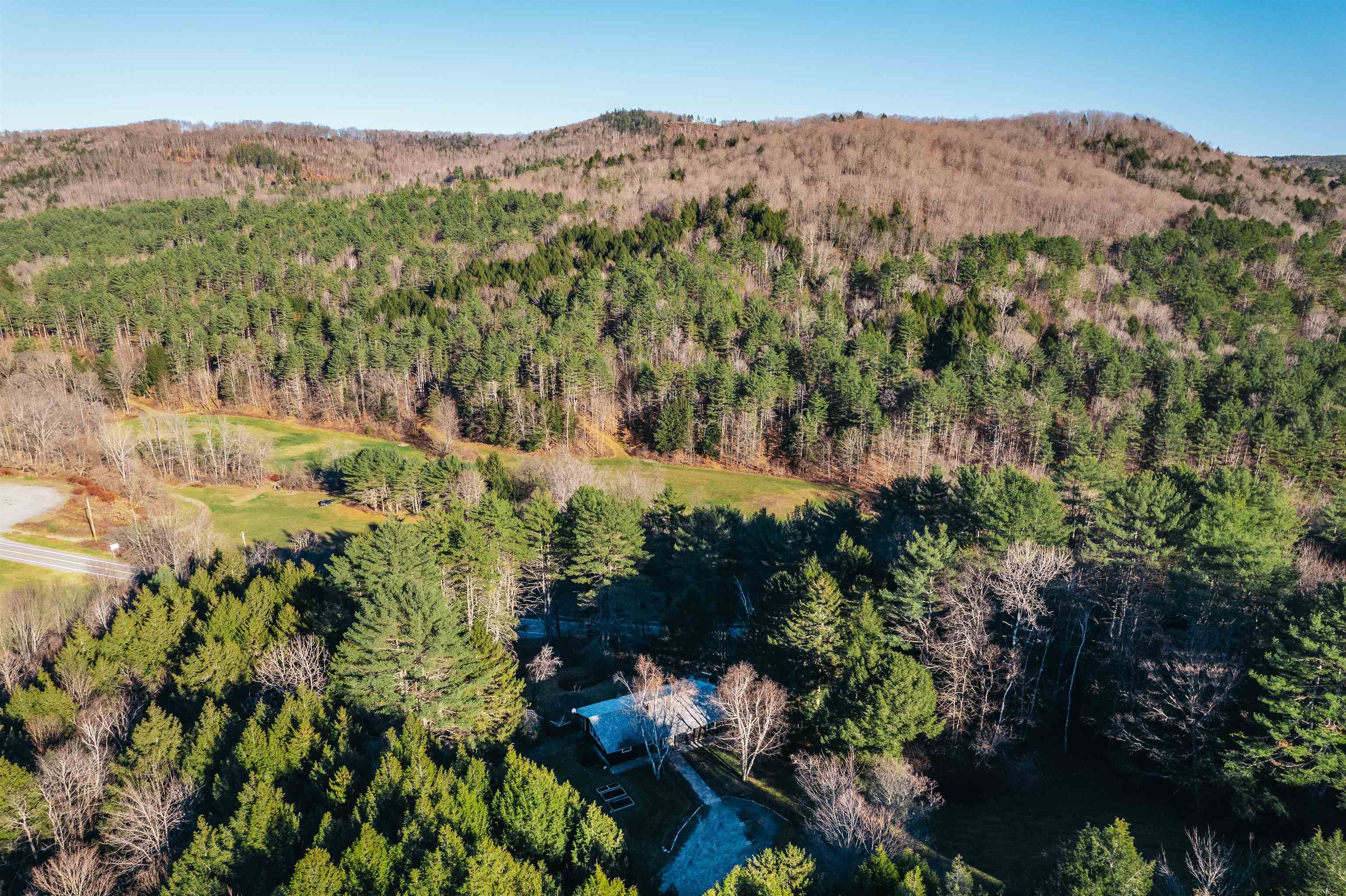 1782 S Road Woodstock, VT 05091 - Photo 6 of 34
