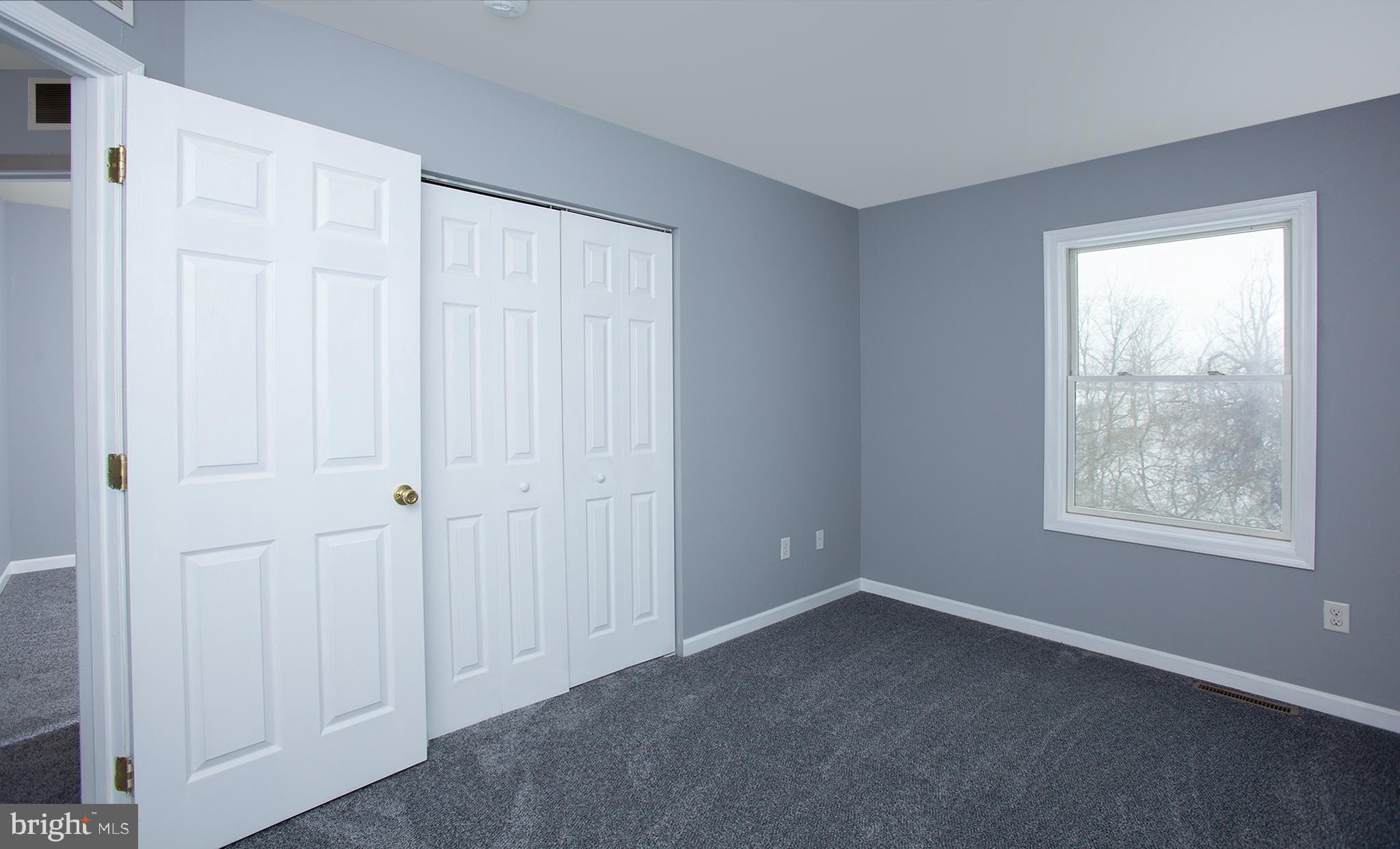 1031 Oberlin Road Middletown, PA 17057 - Photo 27 of 39 an empty room with windows