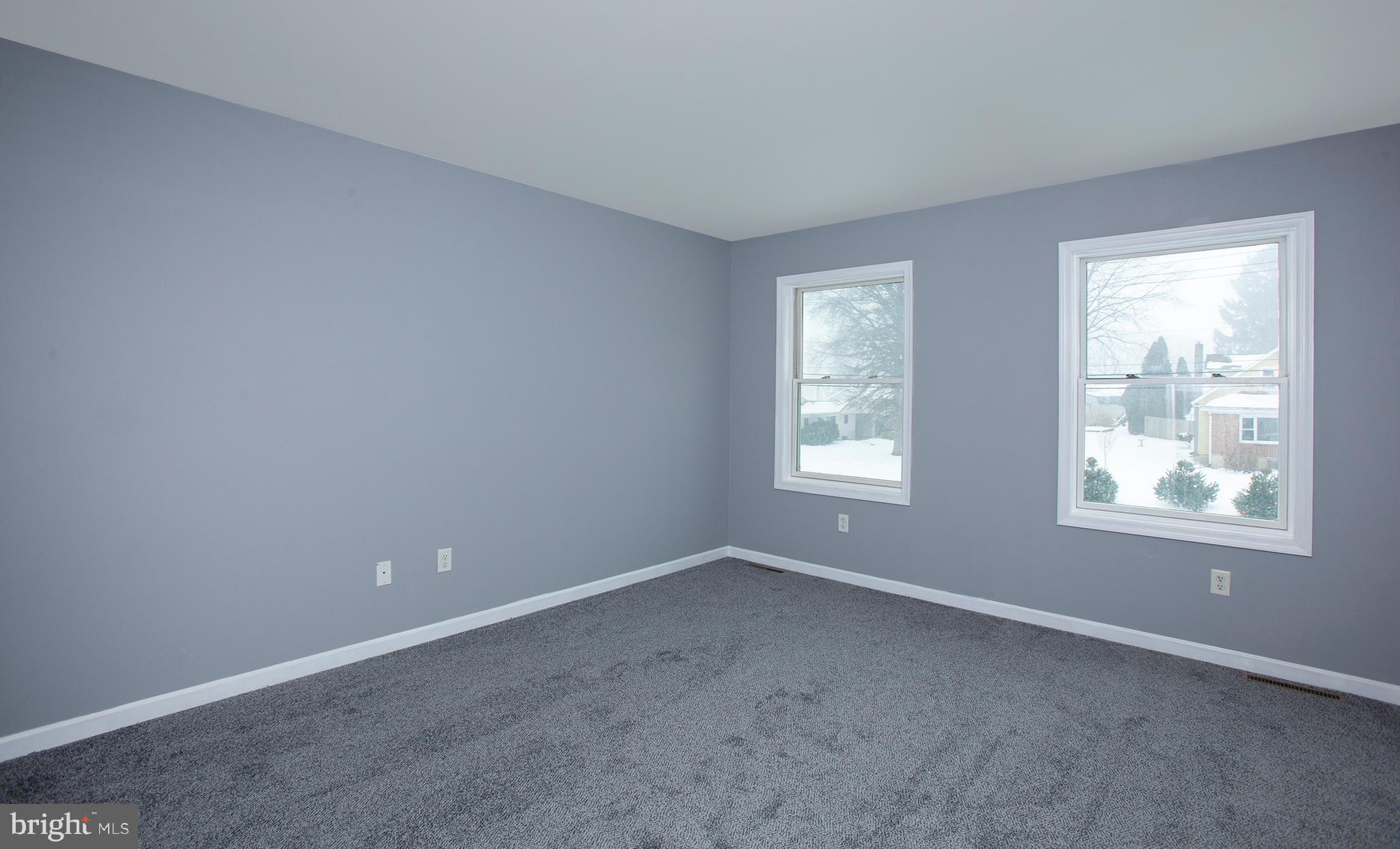 1031 Oberlin Road Middletown, PA 17057 - Photo 29 of 39 an empty room with windows