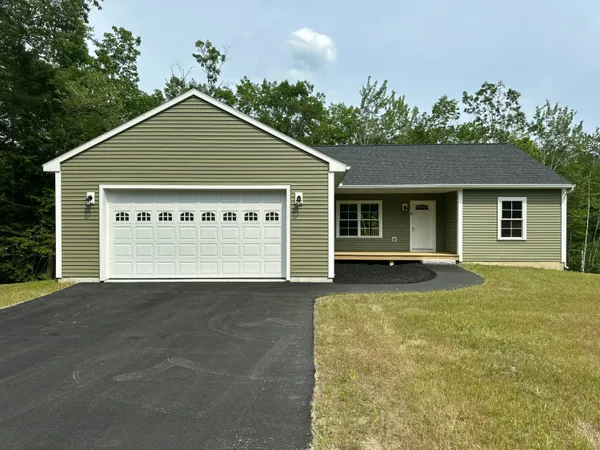 $519,999 | 4 Lochview Drive, Lewiston, ME 04240
