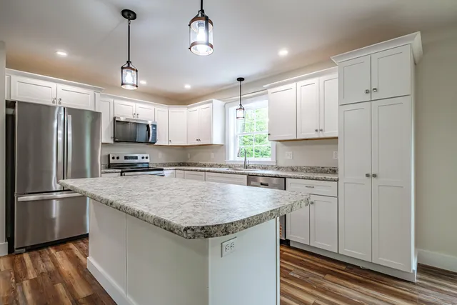 $519,999 | 4 Lochview Drive, Lewiston, ME 04240