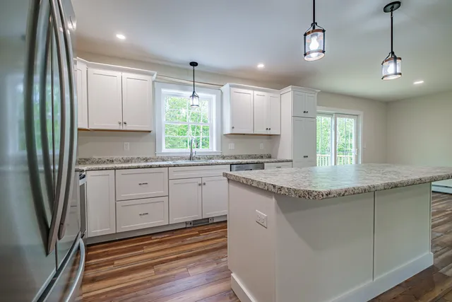 $519,999 | 4 Lochview Drive, Lewiston, ME 04240