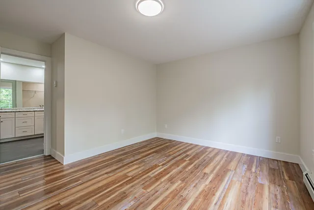 $519,999 | 4 Lochview Drive, Lewiston, ME 04240