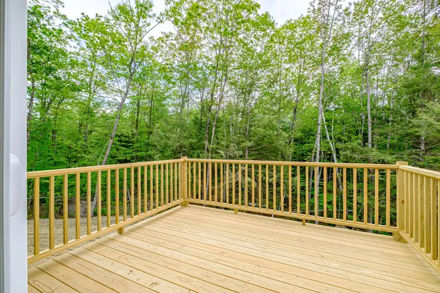 $519,999 | 4 Lochview Drive, Lewiston, ME 04240