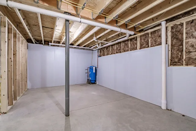 $519,999 | 4 Lochview Drive, Lewiston, ME 04240