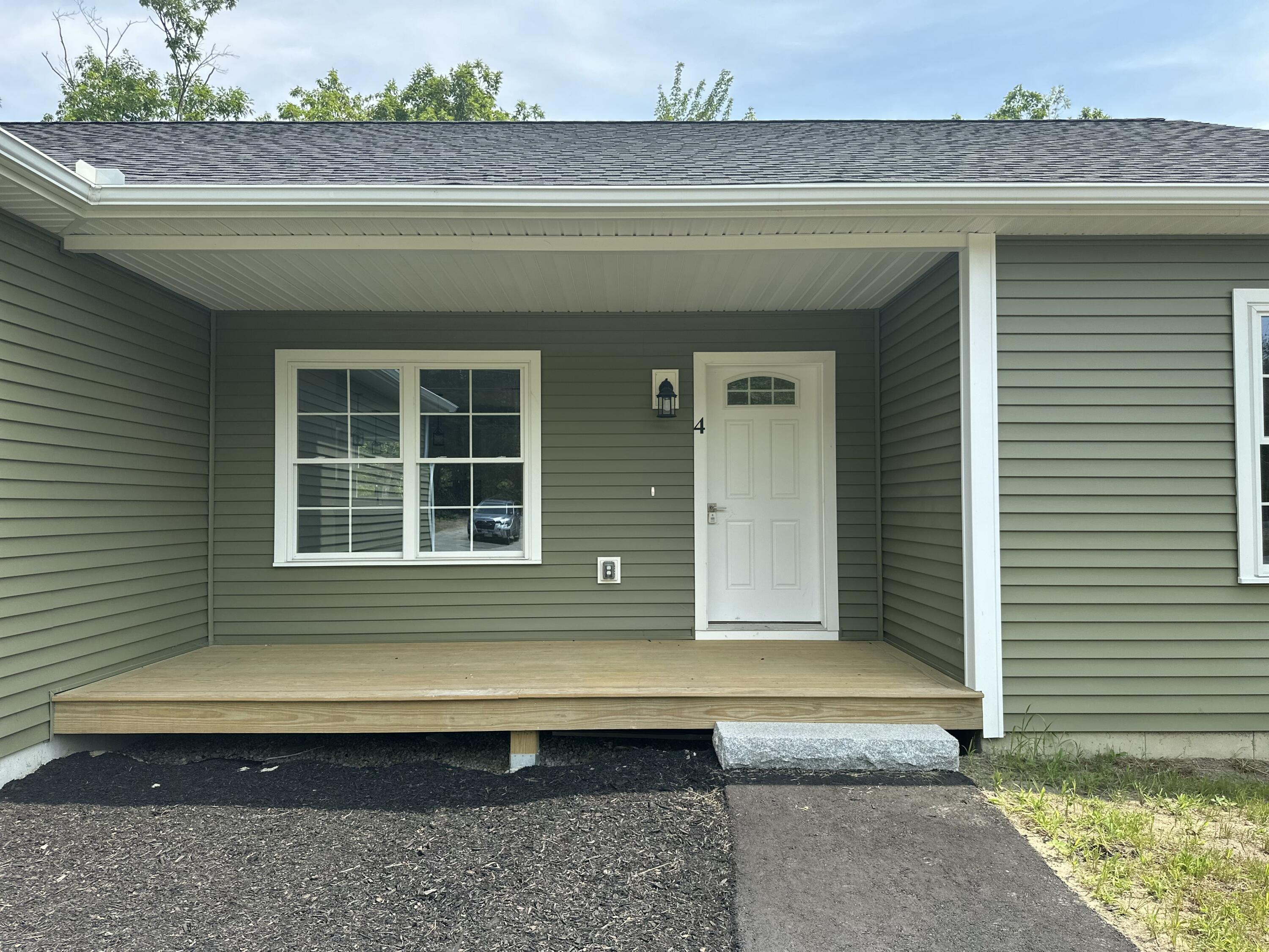 4 Lochview Drive Lewiston, ME 04240 - Photo 9 of 53 IMG_5681