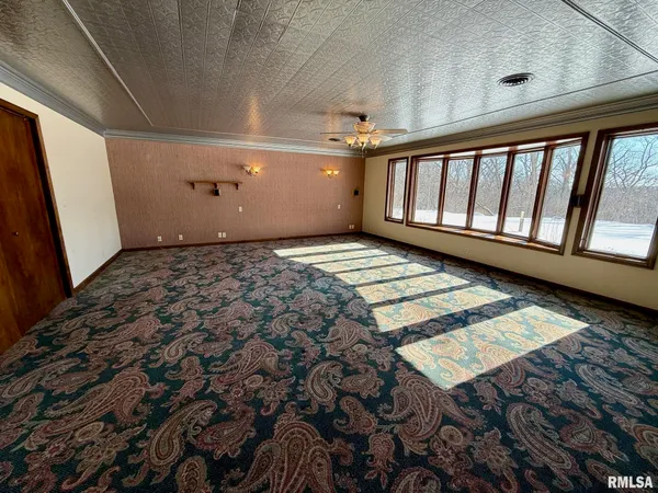 $309,000 | 15290 New Salem Bluff Road, Petersburg, IL 62675