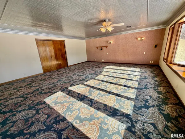 $309,000 | 15290 New Salem Bluff Road, Petersburg, IL 62675