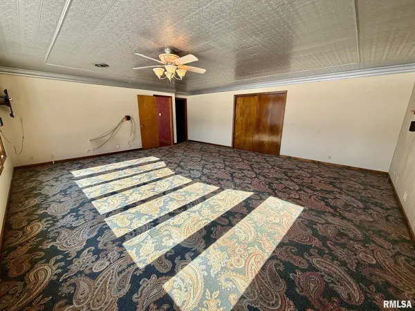 $309,000 | 15290 New Salem Bluff Road, Petersburg, IL 62675