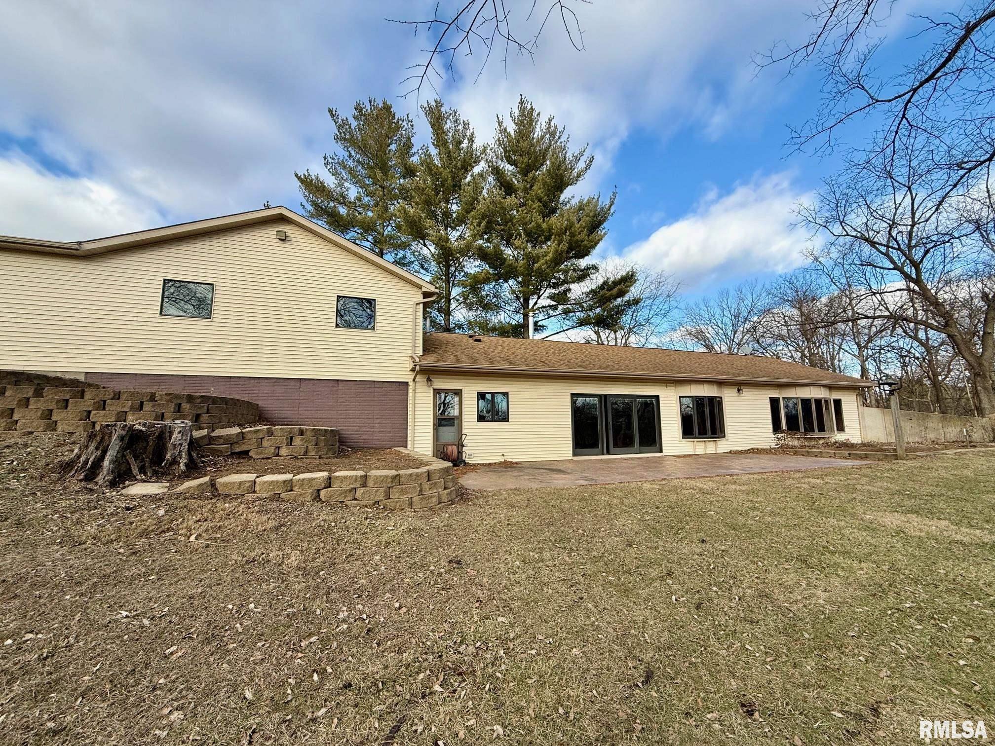 15290 New Salem Bluff Road Petersburg, IL 62675 - Photo 31 of 43