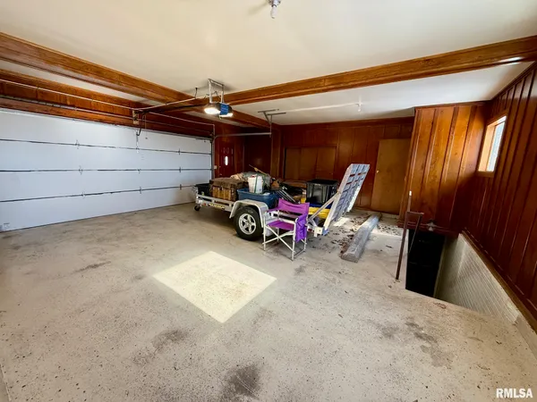 $309,000 | 15290 New Salem Bluff Road, Petersburg, IL 62675