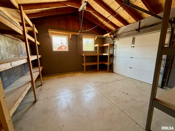 $309,000 | 15290 New Salem Bluff Road, Petersburg, IL 62675