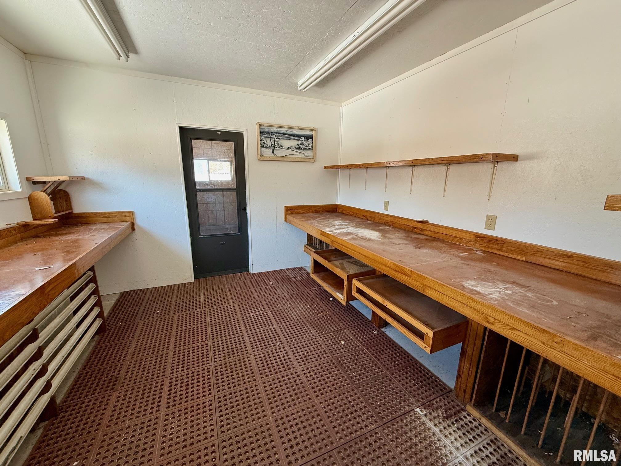 15290 New Salem Bluff Road Petersburg, IL 62675 - Photo 41 of 51