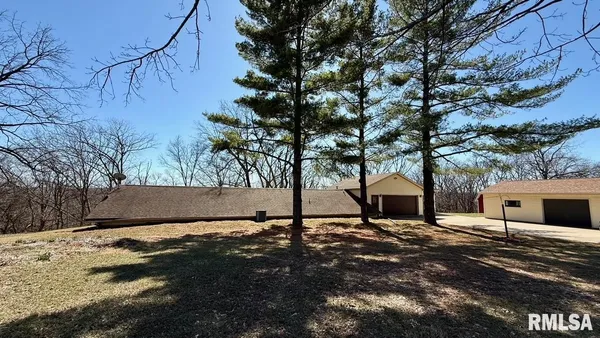 $309,000 | 15290 New Salem Bluff Road, Petersburg, IL 62675